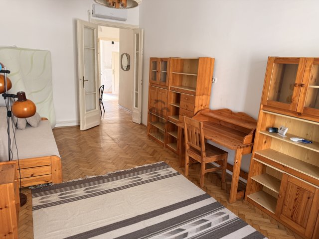 Kiadó téglalakás, albérlet, Budapesten, VI. kerületben