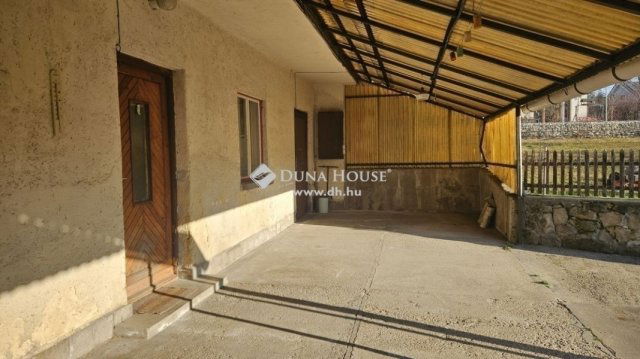 Eladó családi ház, Szentendrén 98 M Ft, 3 szobás