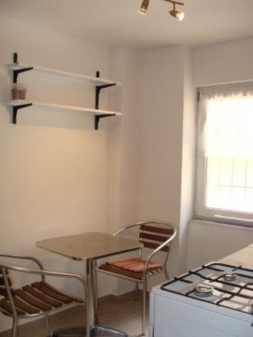 Kiadó téglalakás, albérlet, Pécsett, Apáca utcában, 1 szobás