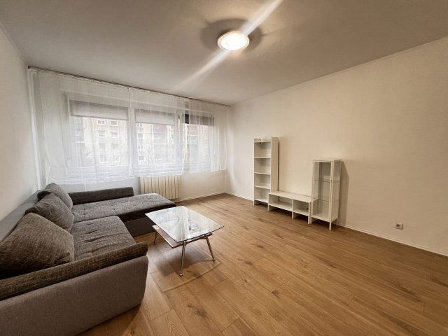 Kiadó panellakás, albérlet, X. kerületben, Bányató utcában