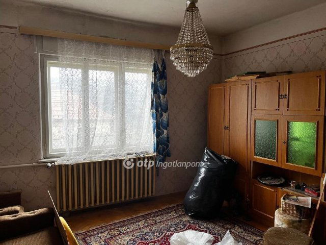 Eladó családi ház, Ostoroson 34.9 M Ft, 5 szobás