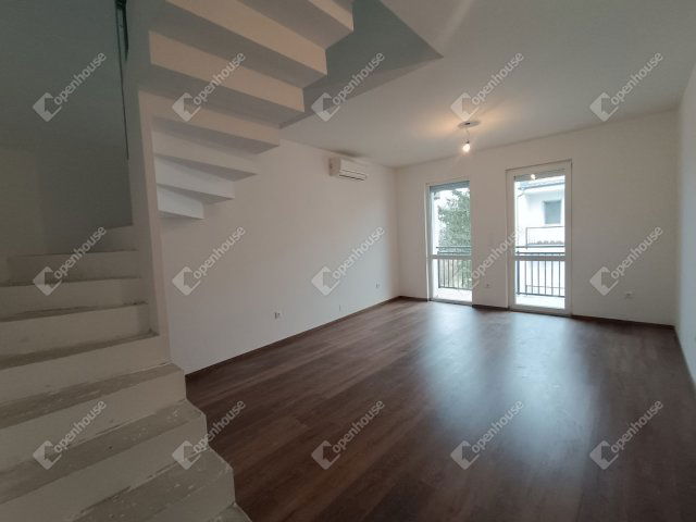 Eladó téglalakás, Sopronban 110 M Ft, 5 szobás