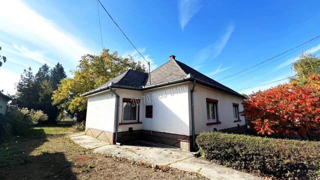 Eladó családi ház, Dabason 49.99 M Ft, 3 szobás