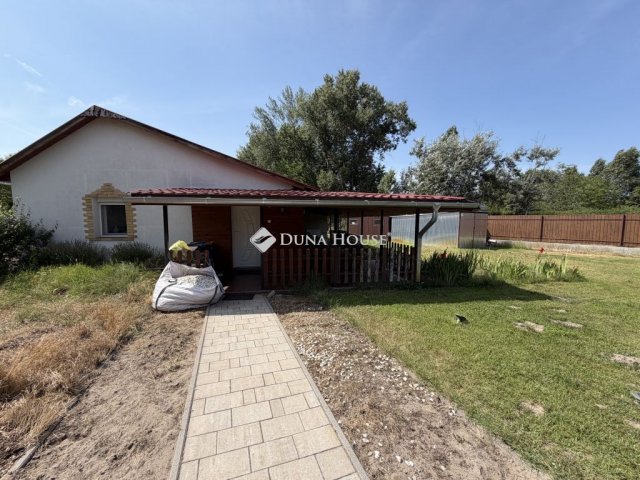 Eladó családi ház, Kecskeméten 35.9 M Ft, 4 szobás