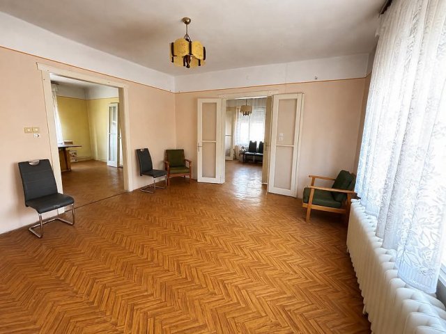 Eladó családi ház, Budapesten, XV. kerületben 114.9 M Ft