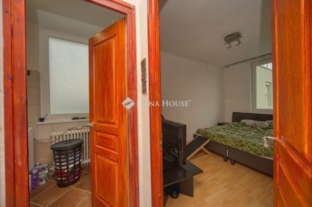 Eladó téglalakás, Budapesten, XXI. kerületben 75.9 M Ft