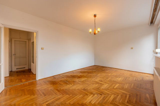 Eladó téglalakás, XII. kerületben, Hadik András utcában