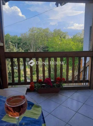 Eladó családi ház, Erdőkertesen 51.9 M Ft, 3 szobás