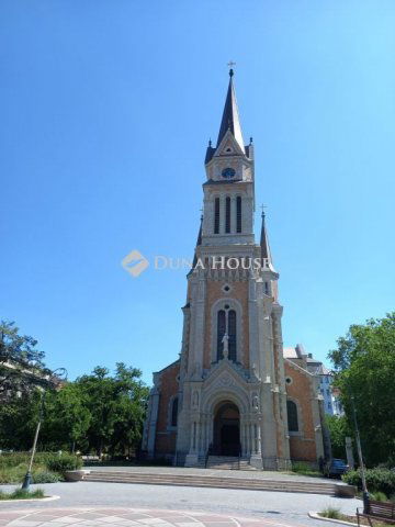 Eladó téglalakás, Budapesten, IX. kerületben, Bakáts téren