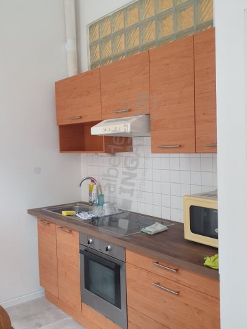 Kiadó téglalakás, albérlet, VII. kerületben, Klauzál téren