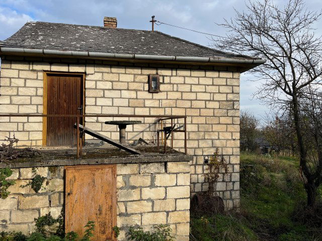 Eladó családi ház, Zalaszentgróton 9.9 M Ft, 1 szobás