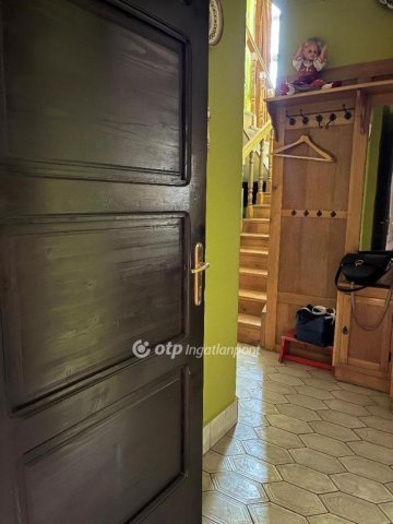 Eladó családi ház, Mohácson 81.9 M Ft, 6 szobás