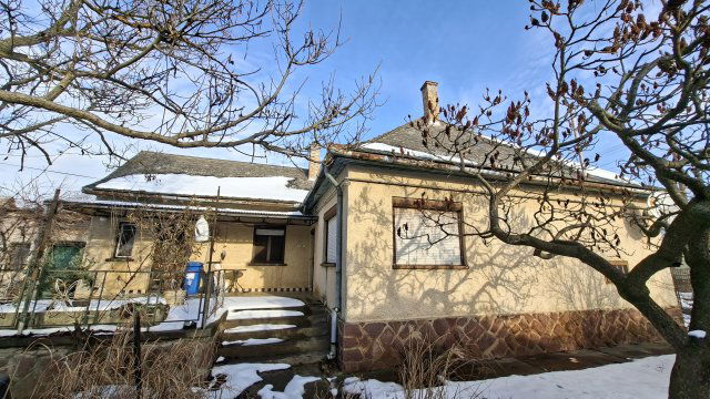 Eladó családi ház, Kocsolán 22 M Ft, 3 szobás