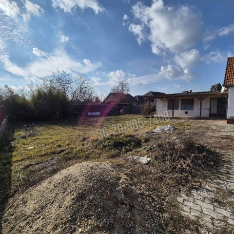 Eladó családi ház, Poroszlón 9.8 M Ft, 3 szobás