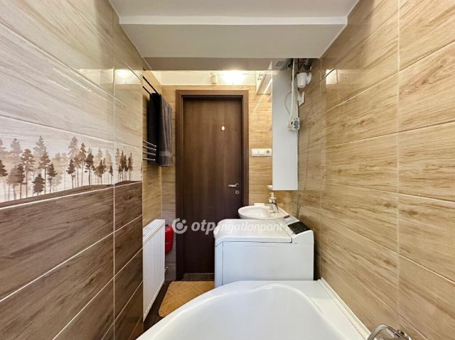 Eladó téglalakás, Budapesten, VIII. kerületben 74.9 M Ft