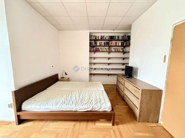 Eladó téglalakás, Budapesten, VII. kerületben 64.9 M Ft