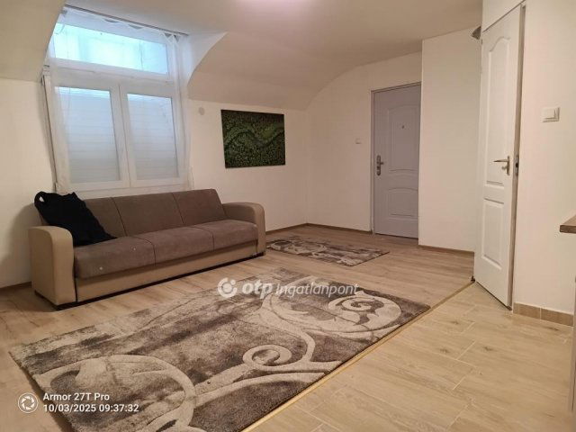 Eladó téglalakás, Budapesten, VIII. kerületben 21.9 M Ft