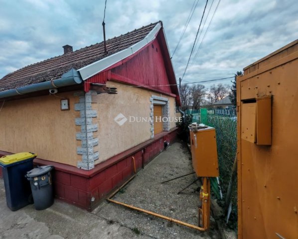 Eladó családi ház, Tápiószecsőn 29 M Ft, 2 szobás
