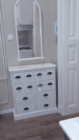 Kiadó téglalakás, albérlet, VIII. kerületben, József körúton