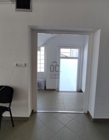 Eladó családi ház, Cegléden 118 M Ft, 4 szobás