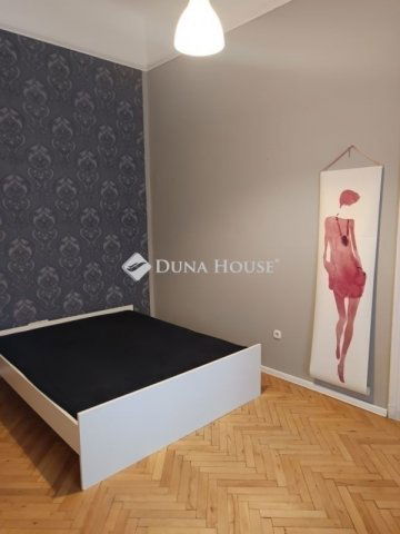 Eladó téglalakás, Budapesten, VII. kerületben 66.8 M Ft