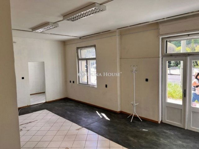 Eladó üzlethelyiség, Budapesten, X. kerületben 41.5 M Ft