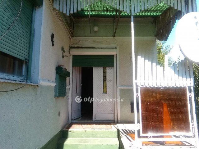 Eladó családi ház, Hencidán 8.5 M Ft, 3 szobás