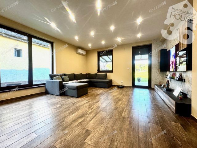 Eladó családi ház, Kerekegyházán 94.5 M Ft, 4 szobás