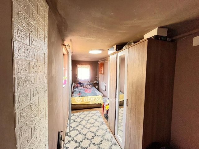 Eladó családi ház, Tiszaszentimrén 20.5 M Ft, 1+2 szobás