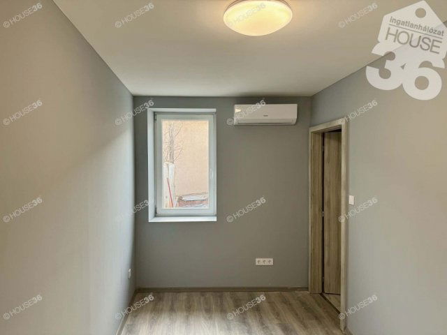 Eladó családi ház, Kecskeméten 46.9 M Ft, 2 szobás