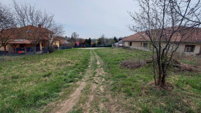 Eladó telek, Etyeken, Gesztenyés úton 53.5 M Ft