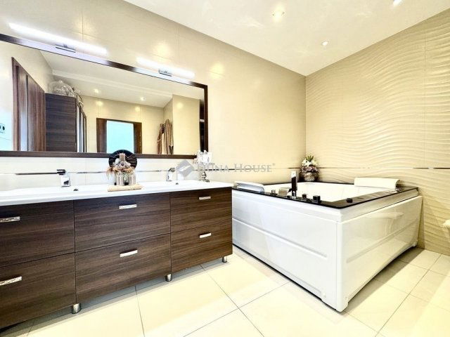 Eladó téglalakás, Budapesten, VIII. kerületben 383 M Ft