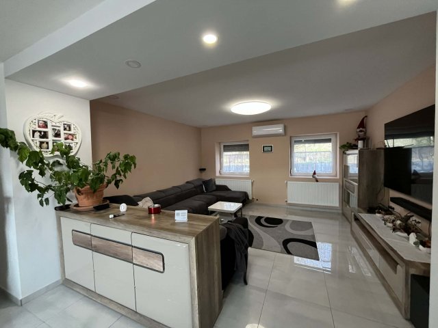 Eladó családi ház, Görcsönyben 81.9 M Ft, 4 szobás