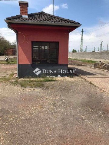 Eladó ipari ingatlan, Cegléden 220 M Ft / költözzbe.hu