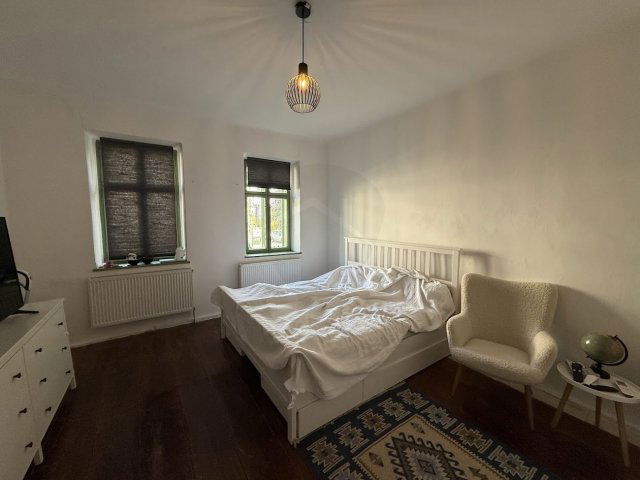 Eladó családi ház, Zsámbékon 67.5 M Ft, 2 szobás