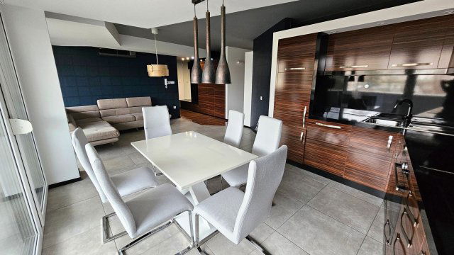 Eladó téglalakás, Szegeden, Árbóc utcában 95 M Ft, 3 szobás