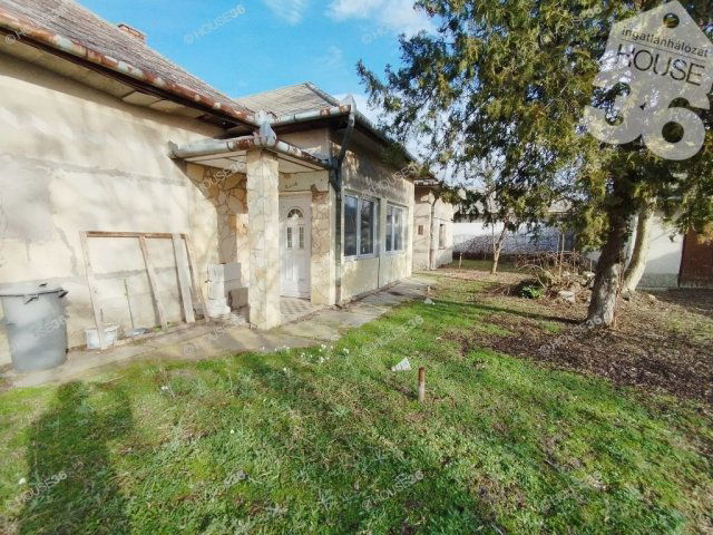 Eladó családi ház, Cserkeszőlőn 27.9 M Ft, 4 szobás