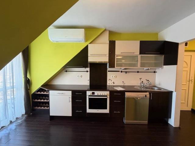 Kiadó téglalakás, albérlet, Tatán 190 E Ft / hó, 3+1 szobás