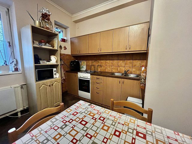 Eladó téglalakás, Győrött 41.9 M Ft, 1 szobás