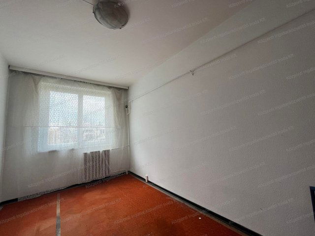 Eladó panellakás, Tatabányán 52.5 M Ft, 4 szobás