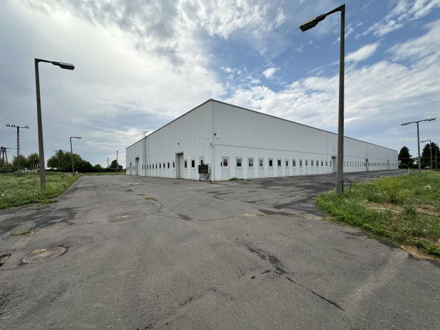 Eladó ipari ingatlan, Nyíregyházán 1690 M Ft