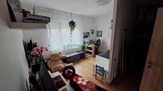 Eladó ikerház, Nyíregyházán 65 M Ft, 3 szobás