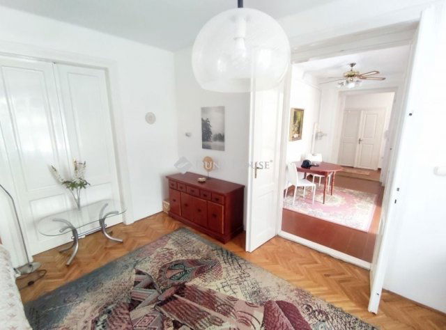 Eladó téglalakás, Pécsett 97.2 M Ft, 3 szobás