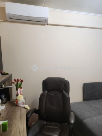 Eladó panellakás, Pécsett 39 M Ft, 2 szobás