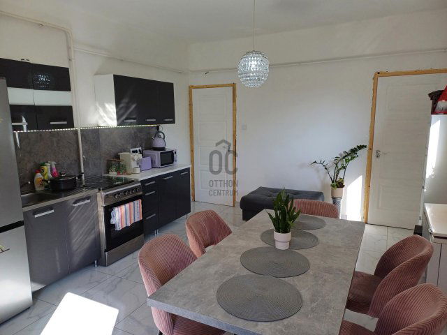 Eladó családi ház, Kecskeméten 32.99 M Ft, 2 szobás