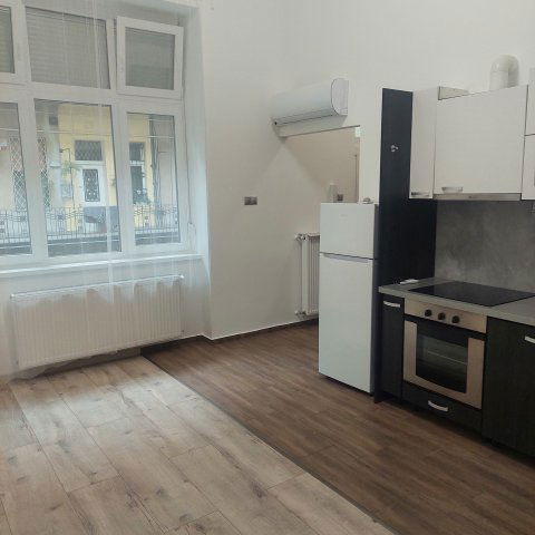 Eladó téglalakás, Budapesten, XIII. kerületben 99 M Ft, 3 szobás