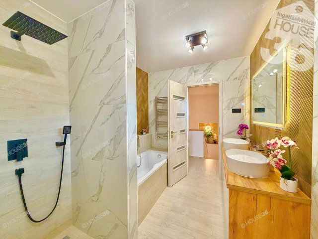 Eladó családi ház, Kecskeméten 149 M Ft, 4 szobás