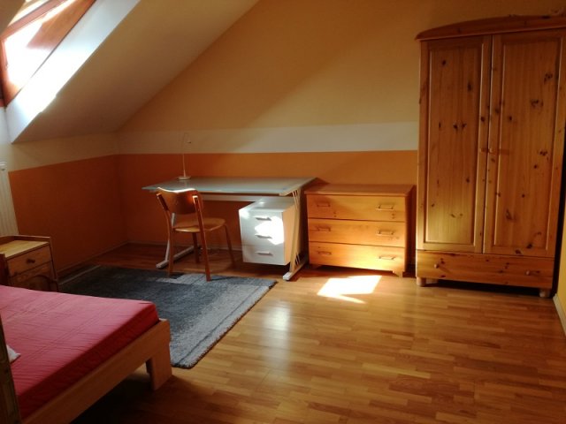 Kiadó téglalakás, albérlet, Pécsett 365 E Ft / hó, 5 szobás