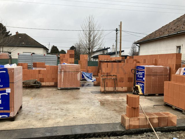 Eladó ikerház, Budapesten, XVIII. kerületben 147 M Ft, 5 szobás