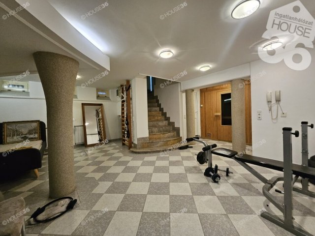 Eladó családi ház, Kecskeméten 229 M Ft, 5 szobás